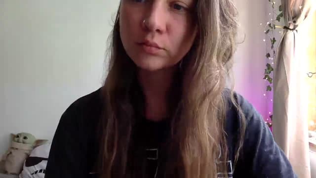 Gallery image thumbnail from Qi_ra's myfreecams stream on, 03/31/2025, 06:47 image 16 of 20