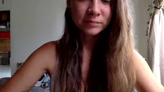 Gallery image thumbnail from Qi_ra's myfreecams stream on, 04/02/2025, 01:11 image 19 of 20