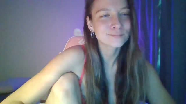 Gallery image thumbnail from Qi_ra's myfreecams stream on, 04/27/2025, 10:57 image 13 of 20