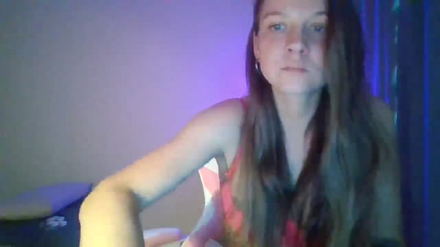 Gallery image thumbnail from Qi_ra's myfreecams stream on, 04/27/2025, 11:54 image 20 of 20