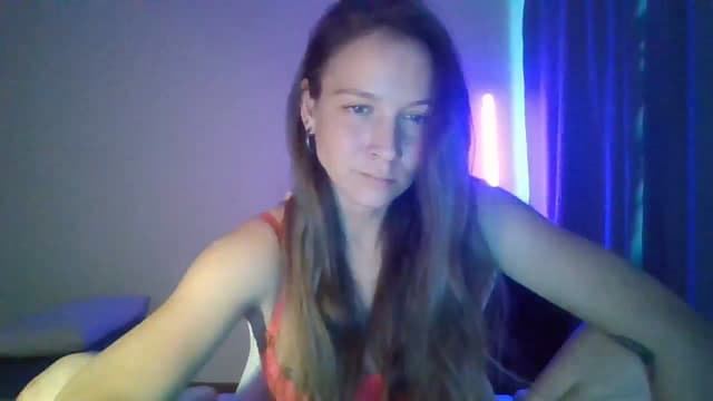 Gallery image thumbnail from Qi_ra's myfreecams stream on, 04/27/2025, 11:54 image 16 of 20