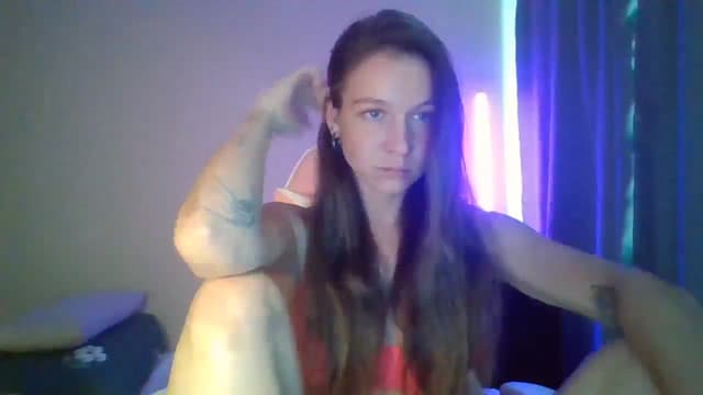 Gallery image thumbnail from Qi_ra's myfreecams stream on, 04/27/2025, 11:54 image 11 of 20