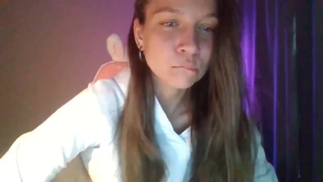 Gallery image thumbnail from Qi_ra's myfreecams stream on, 04/27/2025, 14:37 image 15 of 20