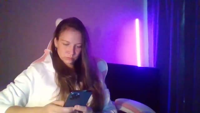 Gallery image thumbnail from Qi_ra's myfreecams stream on, 04/27/2025, 15:02 image 9 of 20
