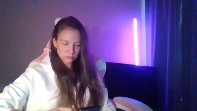Gallery image thumbnail from Qi_ra's myfreecams stream on, 04/27/2025, 15:02 image 10 of 20