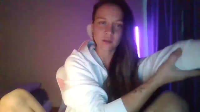 Gallery image thumbnail from Qi_ra's myfreecams stream on, 04/27/2025, 15:02 image 1 of 20