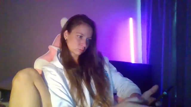 Gallery image thumbnail from Qi_ra's myfreecams stream on, 04/27/2025, 15:02 image 15 of 20