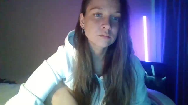 Gallery image thumbnail from Qi_ra's myfreecams stream on, 04/27/2025, 15:38 image 15 of 20