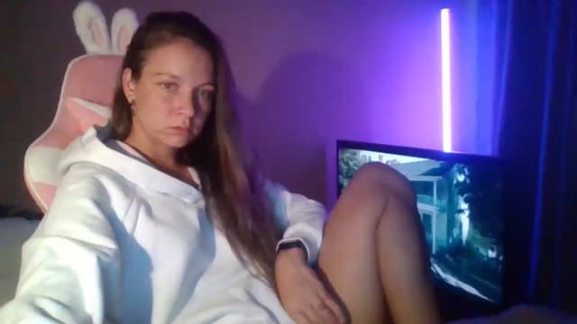 Gallery image thumbnail from Qi_ra's myfreecams stream on, 04/27/2025, 15:54 image 20 of 20