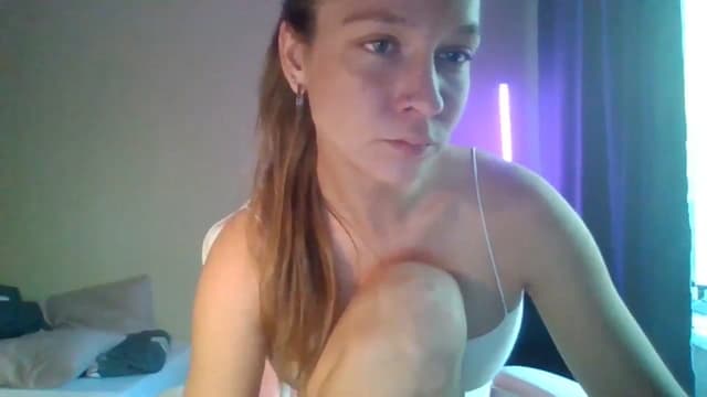 Gallery image thumbnail from Qi_ra's myfreecams stream on, 04/28/2025, 07:54 image 5 of 20