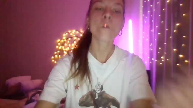 Gallery image thumbnail from Qi_ra's myfreecams stream on, 04/29/2025, 07:35 image 20 of 20