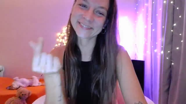 Gallery image thumbnail from Qi_ra's myfreecams stream on, 05/03/2025, 19:33 image 5 of 20