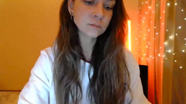 Gallery image thumbnail from Qi_ra's myfreecams stream on, 05/08/2025, 18:11 image 2 of 20
