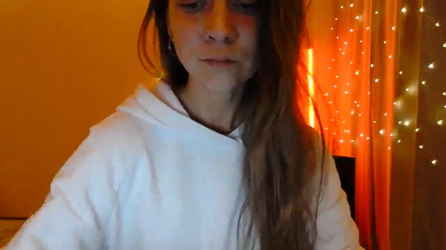 Gallery image thumbnail from Qi_ra's myfreecams stream on, 05/08/2025, 18:11 image 14 of 20