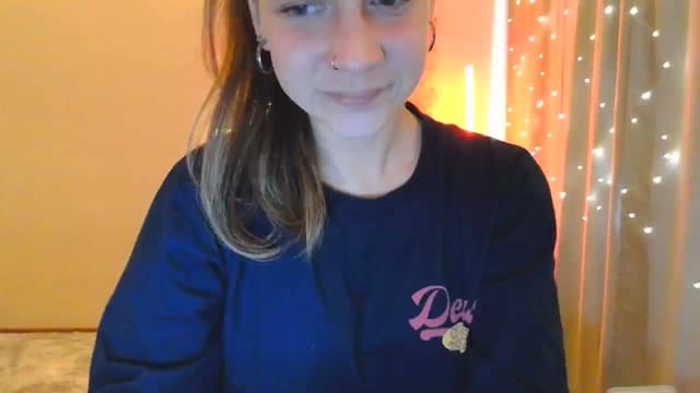 Gallery image thumbnail from Qi_ra's myfreecams stream on, 05/09/2025, 11:24 image 1 of 20