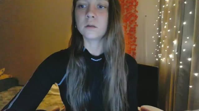 Gallery image thumbnail from Qi_ra's myfreecams stream on, 05/11/2025, 24:00 image 18 of 20
