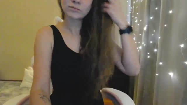 Gallery image thumbnail from Qi_ra's myfreecams stream on, 05/11/2025, 15:39 image 17 of 20