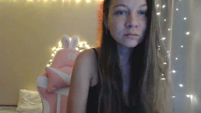 Gallery image thumbnail from Qi_ra's myfreecams stream on, 05/13/2025, 08:21 image 3 of 20