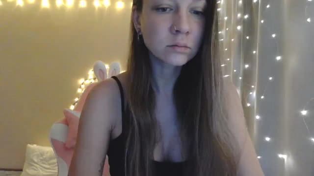Gallery image thumbnail from Qi_ra's myfreecams stream on, 05/13/2025, 08:21 image 7 of 20