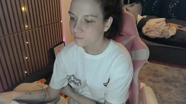 Gallery image thumbnail from Qi_ra's myfreecams stream on, 02/28/2026, 22:56 image 19 of 20