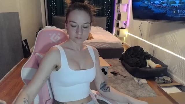 Gallery image thumbnail from Qi_ra's myfreecams stream on, 03/25/2026, 14:20 image 1 of 20