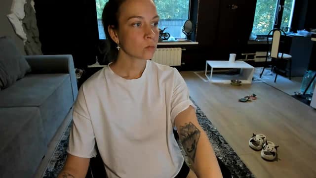 Gallery image thumbnail from Qi_ra's myfreecams stream on, 06/10/2026, 05:18 image 20 of 20