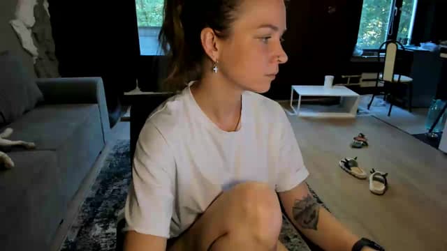 Gallery image thumbnail from Qi_ra's myfreecams stream on, 06/10/2026, 05:18 image 1 of 20