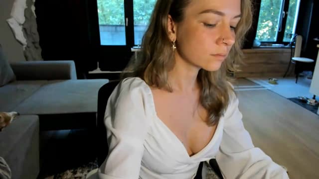 Gallery image thumbnail from Qi_ra's myfreecams stream on, 06/15/2026, 05:05 image 20 of 20
