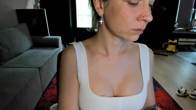 Gallery image thumbnail from Qi_ra's myfreecams stream on, 06/27/2026, 07:58 image 19 of 20