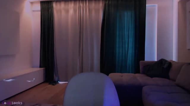 Gallery image thumbnail from Qu33n's myfreecams stream on, 05/21/2026, 06:57 image 20 of 20