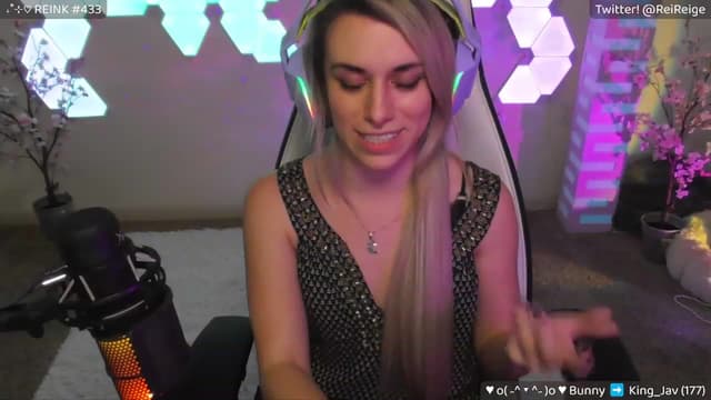 Gallery image thumbnail from Reige's myfreecams stream on, 04/12/2023, 08:32 image 17 of 20
