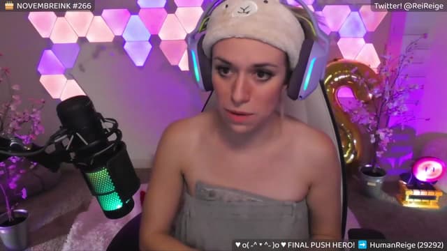 Gallery image thumbnail from Reige's myfreecams stream on, 12/01/2023, 10:38 image 4 of 20