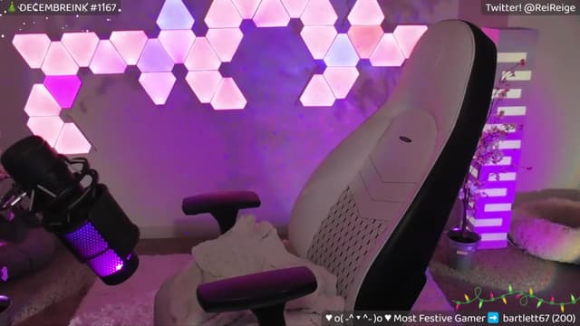 Gallery image thumbnail from Reige's myfreecams stream on, 12/17/2023, 09:09 image 11 of 20