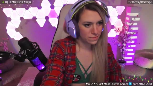 Gallery image thumbnail from Reige's myfreecams stream on, 12/17/2023, 09:09 image 9 of 20