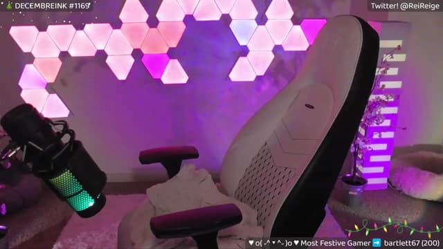 Gallery image thumbnail from Reige's myfreecams stream on, 12/17/2023, 09:09 image 10 of 20