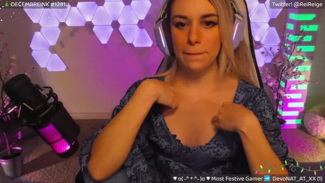 Gallery image thumbnail from Reige's myfreecams stream on, 12/20/2023, 08:26 image 13 of 20