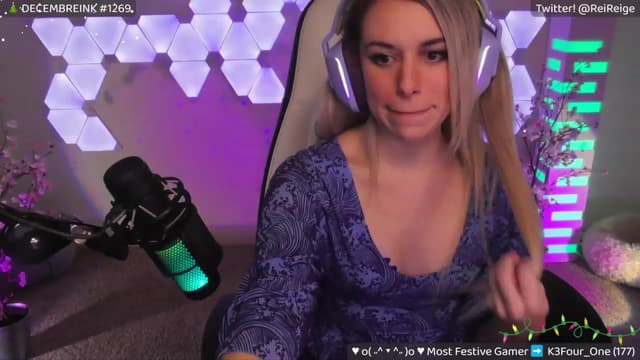Gallery image thumbnail from Reige's myfreecams stream on, 12/20/2023, 09:15 image 14 of 20