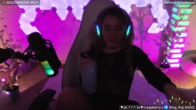 Gallery image thumbnail from Reige's myfreecams stream on, 12/29/2023, 12:16 image 20 of 20