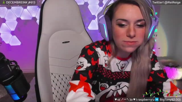 Gallery image thumbnail from Reige's myfreecams stream on, 12/31/2023, 08:47 image 18 of 20