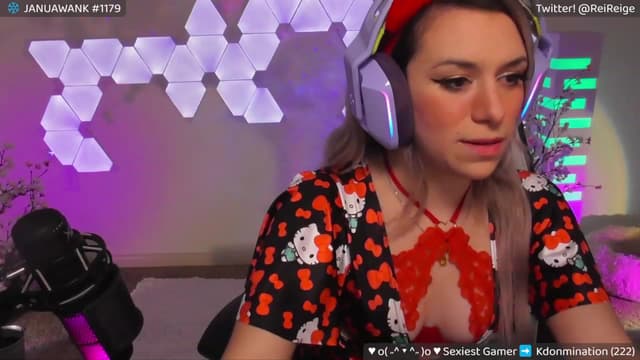 Gallery image thumbnail from Reige's myfreecams stream on, 01/06/2024, 09:11 image 6 of 20