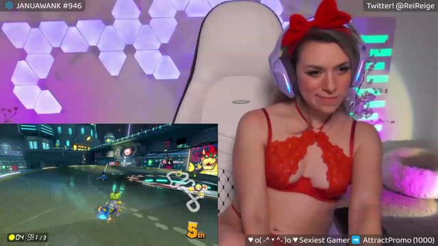 Gallery image thumbnail from Reige's myfreecams stream on, 01/06/2024, 12:33 image 8 of 20