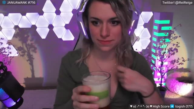 Gallery image thumbnail from Reige's myfreecams stream on, 01/21/2024, 12:07 image 13 of 20
