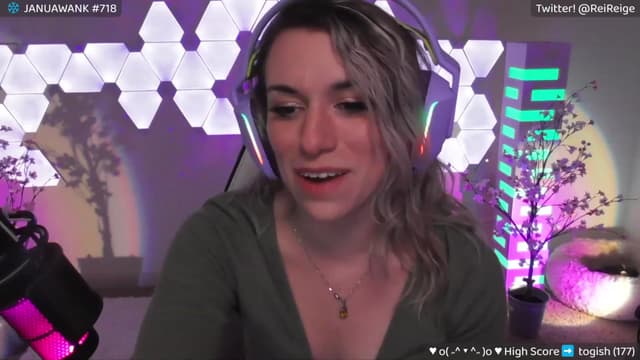 Gallery image thumbnail from Reige's myfreecams stream on, 01/21/2024, 12:07 image 9 of 20