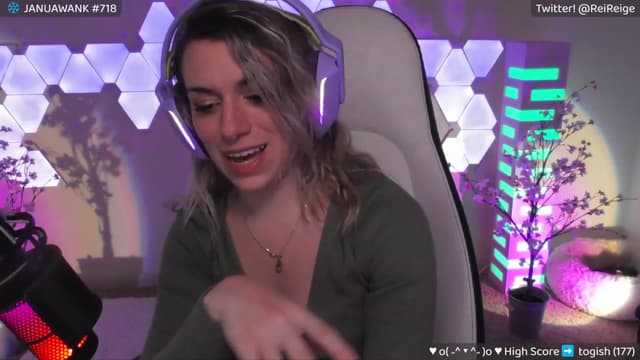 Gallery image thumbnail from Reige's myfreecams stream on, 01/21/2024, 12:07 image 8 of 20
