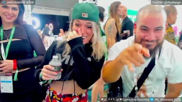 Gallery image thumbnail from Reige's myfreecams stream on, 01/27/2024, 03:55 image 1 of 20