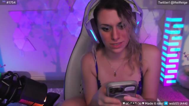 Gallery image thumbnail from Reige's myfreecams stream on, 04/03/2024, 10:27 image 11 of 20