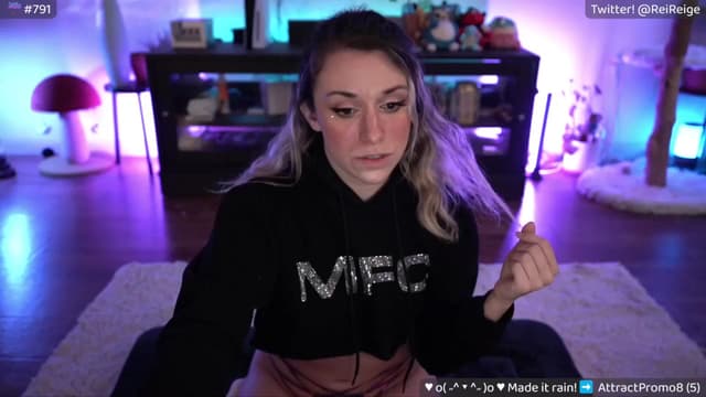 Gallery image thumbnail from Reige's myfreecams stream on, 04/06/2024, 08:55 image 1 of 20