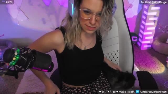 Gallery image thumbnail from Reige's myfreecams stream on, 04/12/2024, 11:31 image 4 of 20