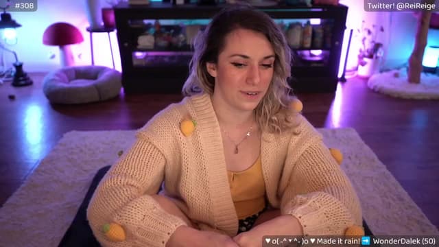 Gallery image thumbnail from Reige's myfreecams stream on, 04/19/2024, 08:21 image 16 of 20