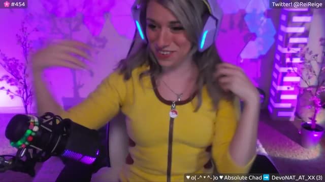 Gallery image thumbnail from Reige's myfreecams stream on, 05/10/2024, 06:38 image 2 of 20